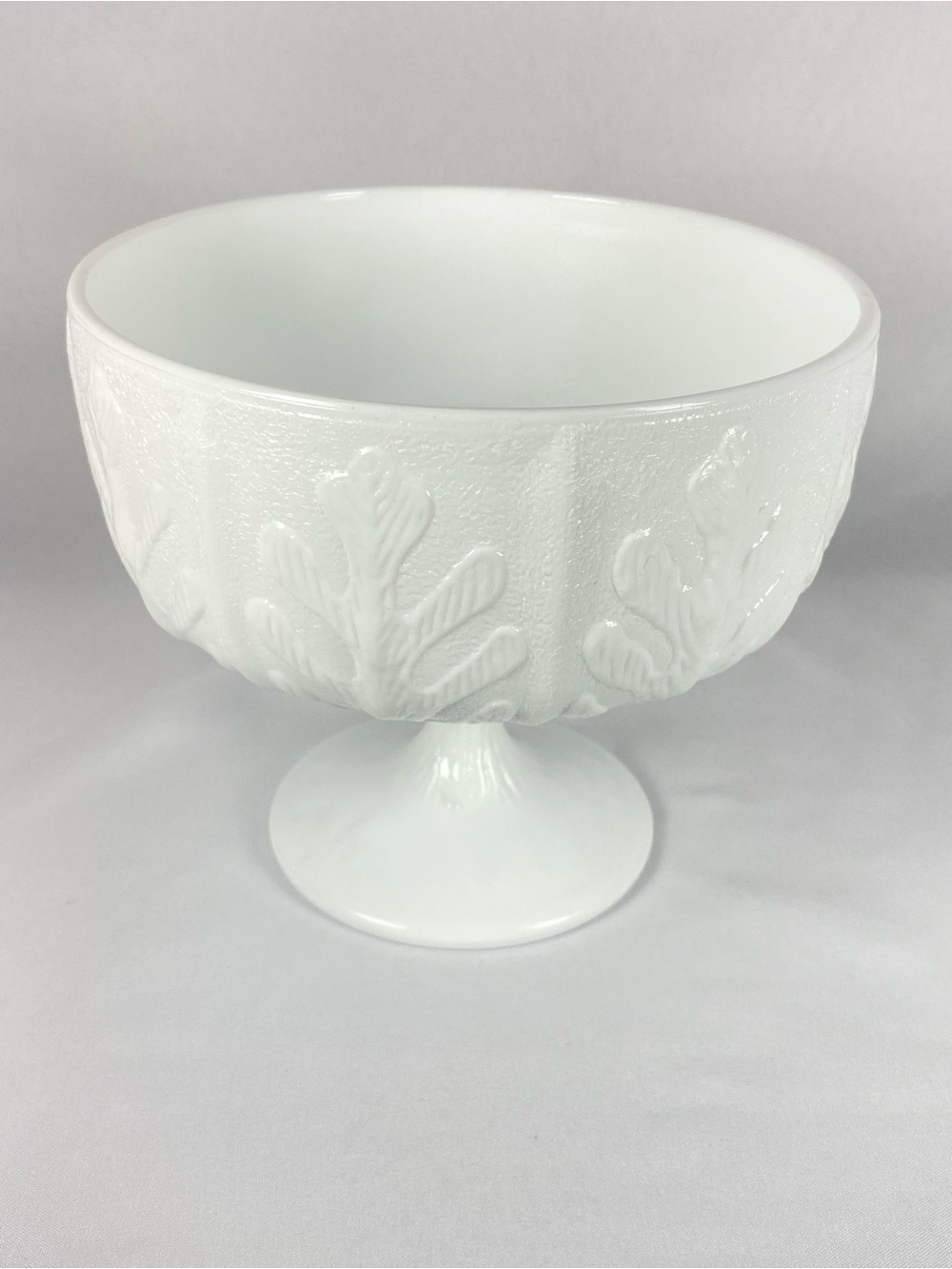 Vintage FTD 1975 White Milk Glass Pedestal Compote Bowl Harvest Wheat 6.5”